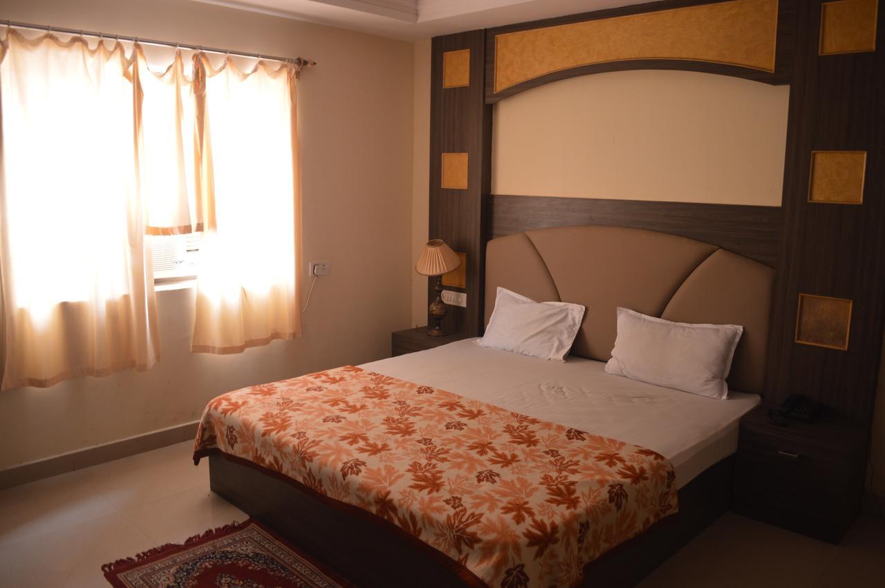 Hotel City Palace Brahmapur Room photo